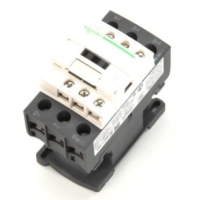 Contactor, 3 Pole, 32A, 24V